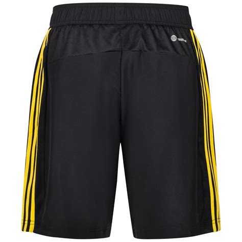 adidas herren shorts mit reißverschlusstaschen|Reissverschlusstaschen .